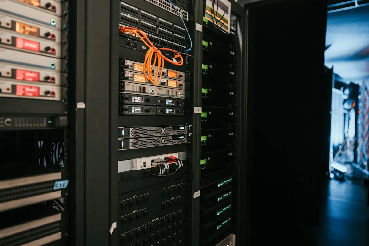 Data center protegido con UPS y plantas de emergencia por Grupo GESE en Monterrey